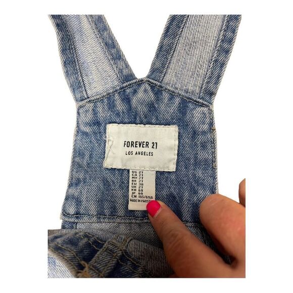 Forever 21 Blue Denim Jean Adjustable Raw Hem Overalls Shortalls Distressed - Picture 4 of 5